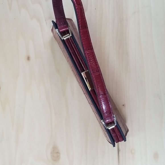 Adrienne Vittadini clutch - Picture 2 of 6